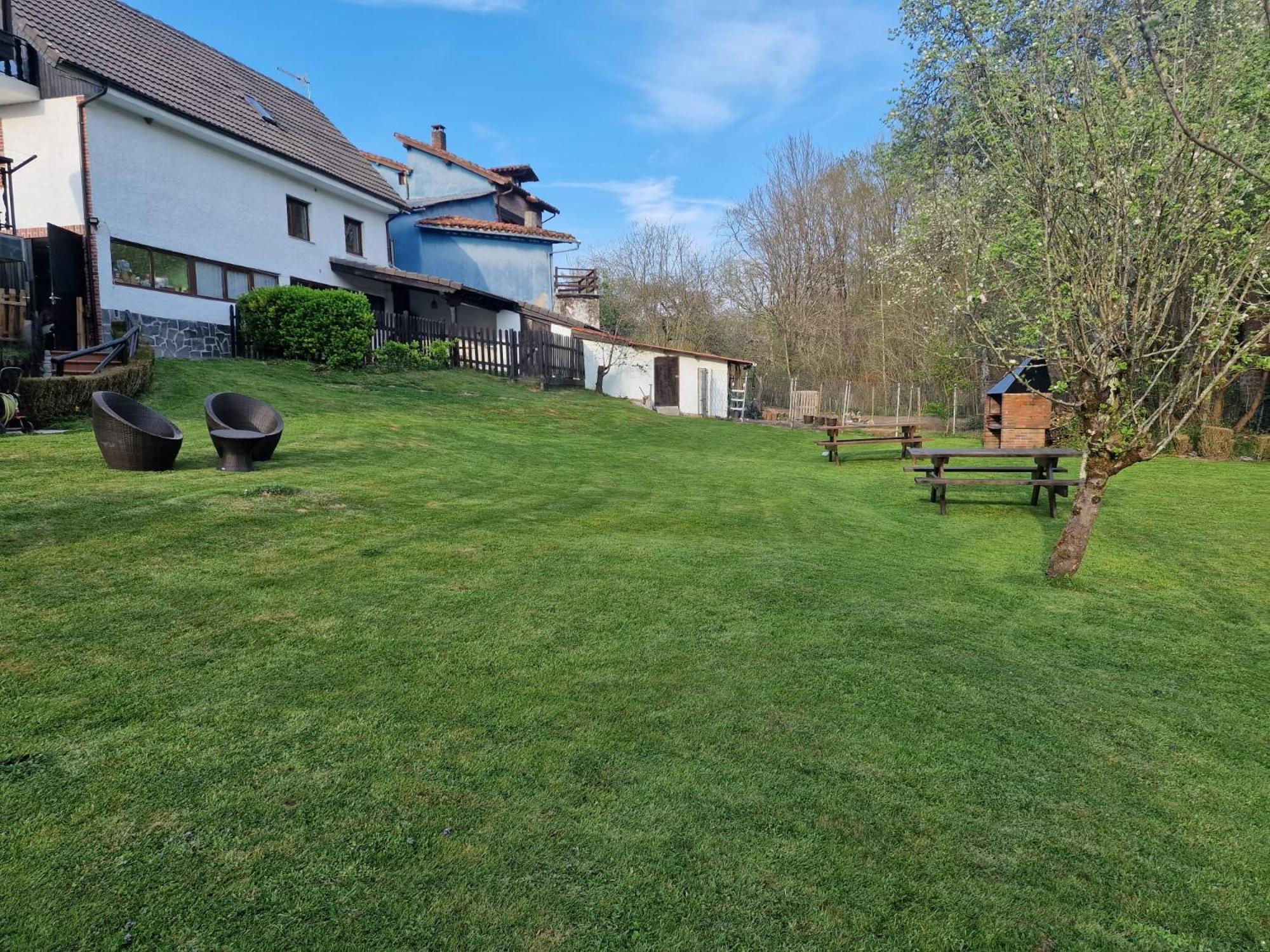 Alojamiento Con Jardin Y Barbacoa Cangas de Onis Bagian luar foto
