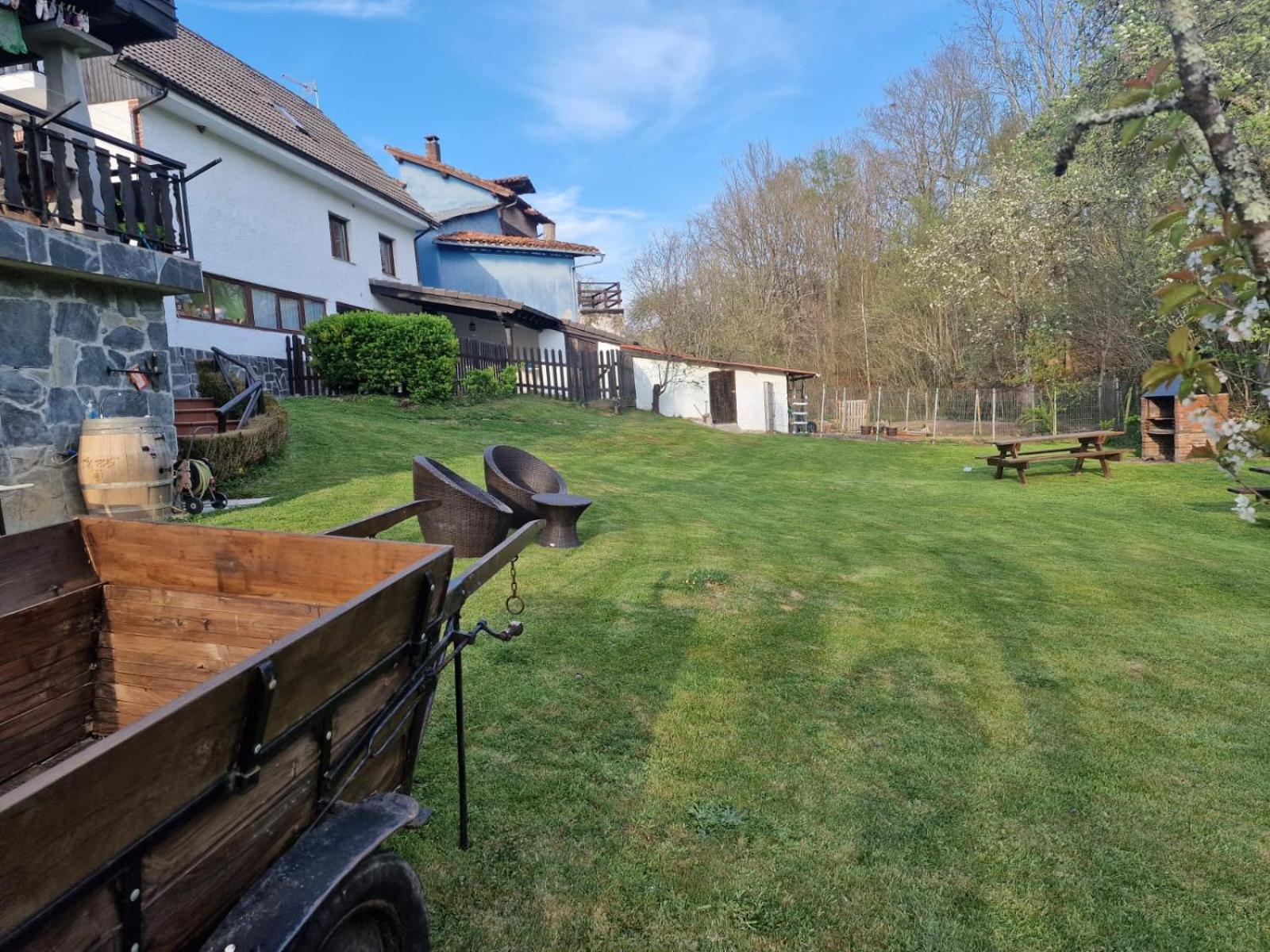 Alojamiento Con Jardin Y Barbacoa Cangas de Onis Bagian luar foto